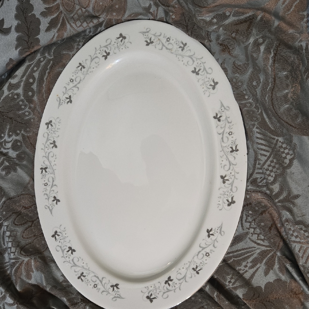 White and Gray Floral Serveware Set for Dining